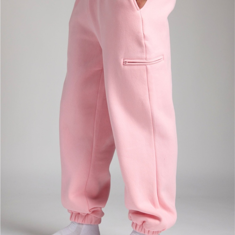 Comfrt airplane mode travel pants